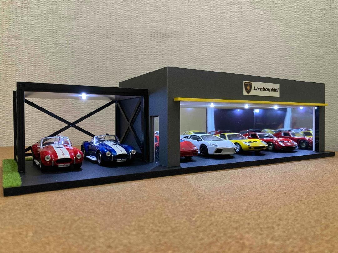 ミニカー用ジオラマ：1/43 ショールーム＆ガレージⅢ（ダークグレー）外構仕上げ
