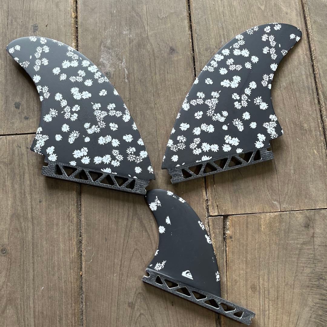 Quiksilver クイックシルバーサーフボードフィン 3枚セット