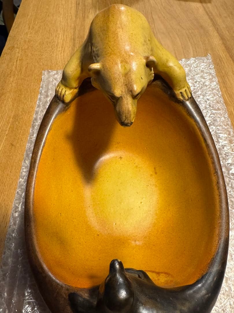 シロクマとアザラシ　陶器　オランダ製1909年製