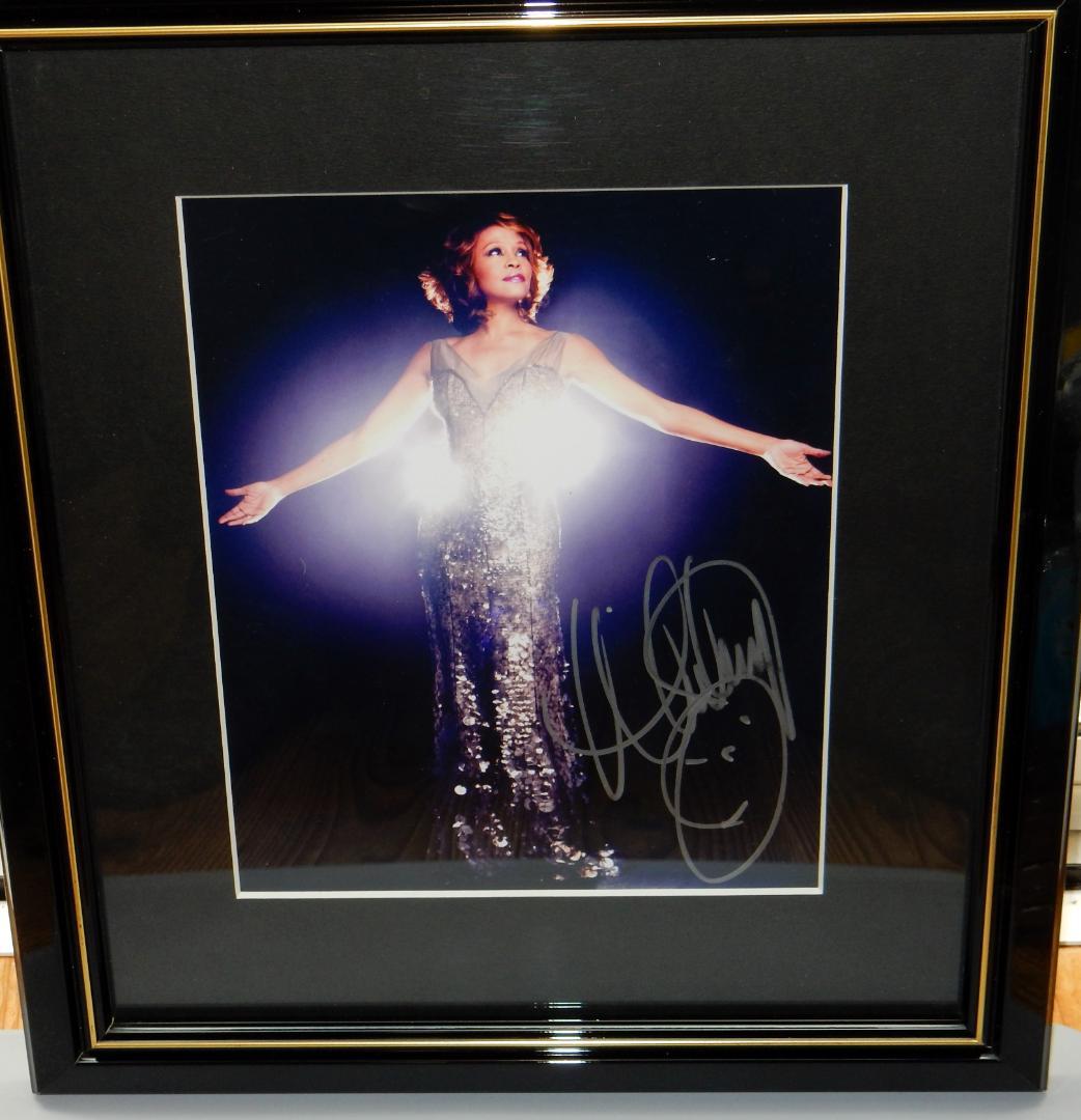 ＊最終価格＊　ホイットニー・ヒューストン　サイン入りポートレート　証明書付き