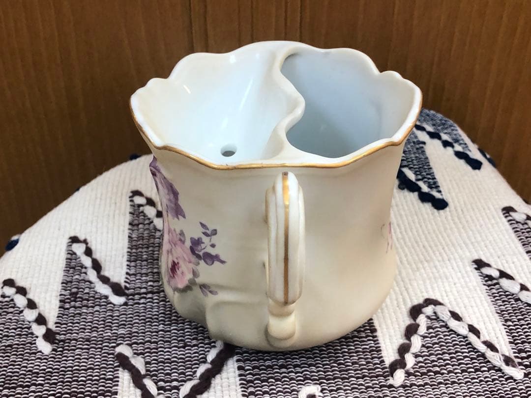 ●アンティークなシェービングマグカップ　お花柄！