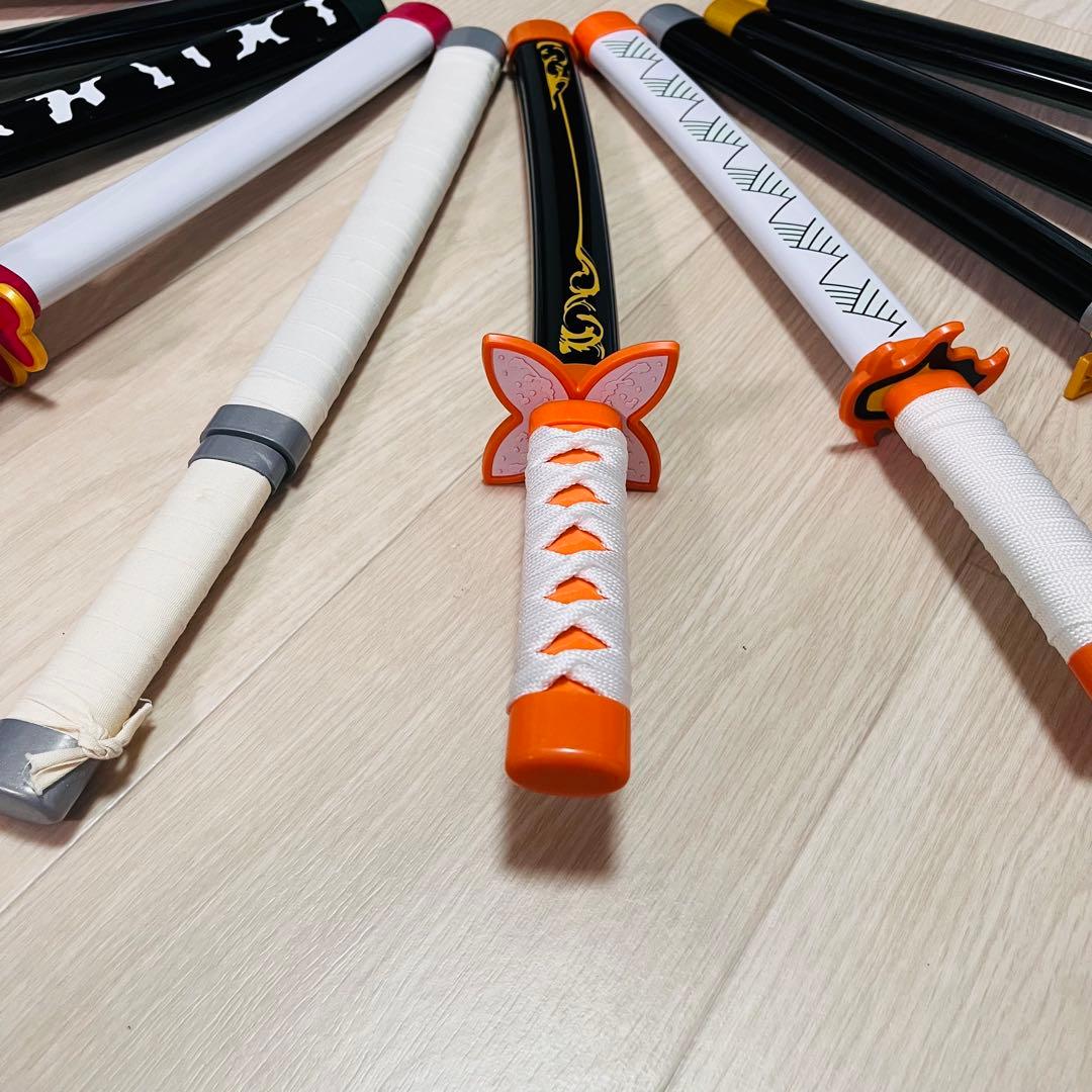 鬼滅の刃 日輪刀 刀のおもちゃ まとめ売り 12本セット