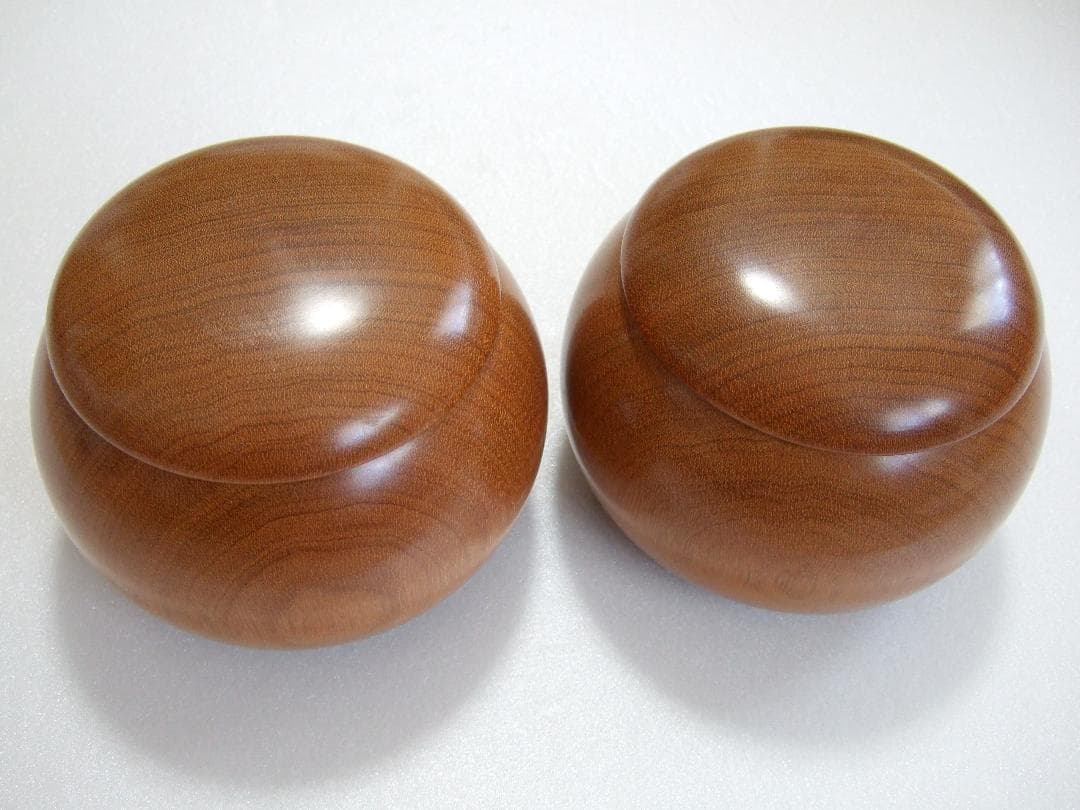 蛤碁石 那智黒石 33号碁石 白179個 黒178個 欠け有 碁筍 / 囲碁