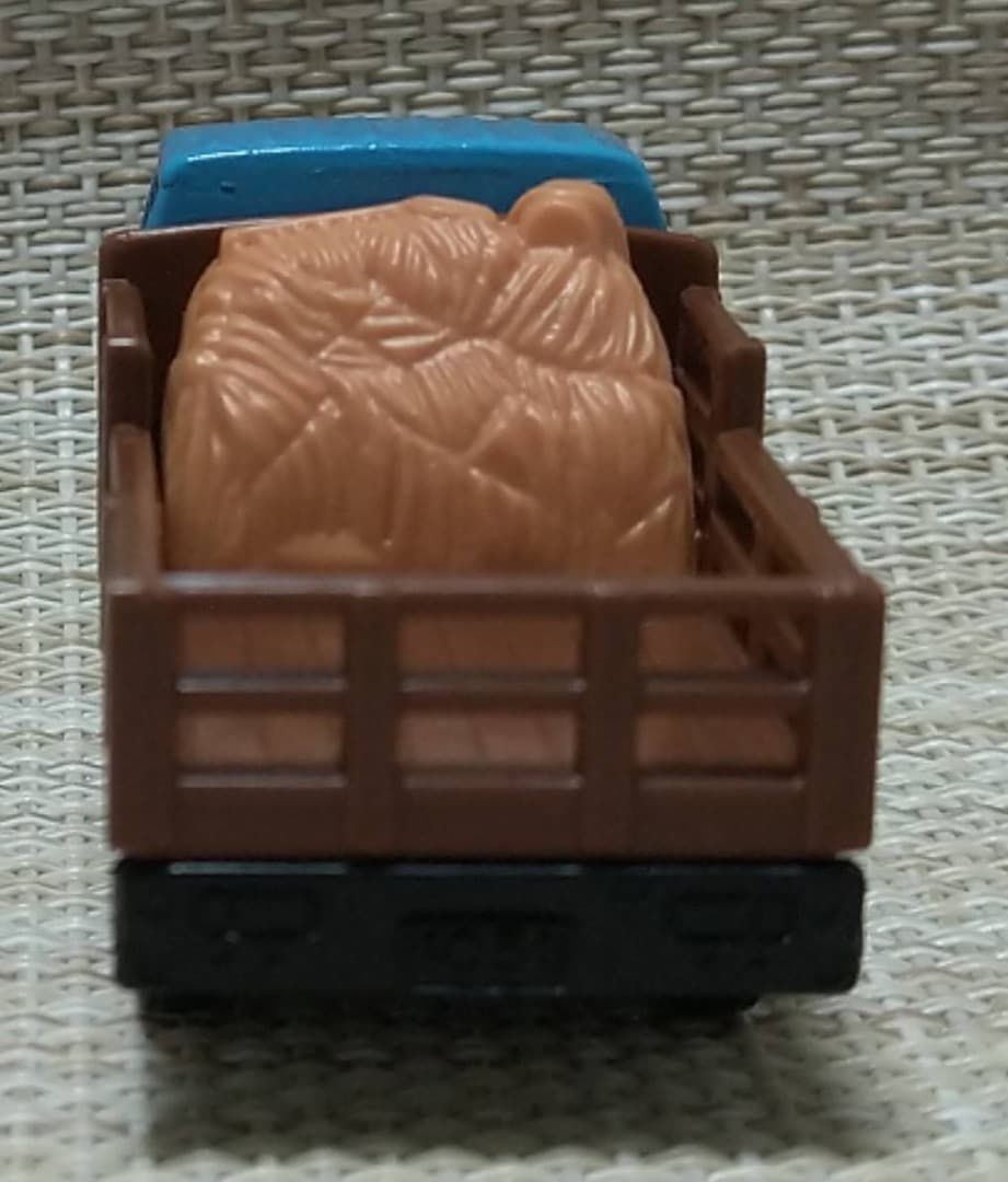 トミカ赤箱39-3 スズキキャリィ家畜運搬車 日本製 当時物