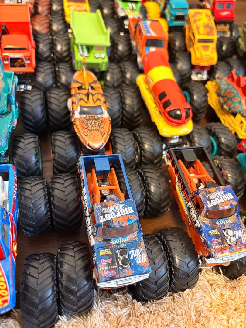 ホットウィール　モンスタートラック　22台セット