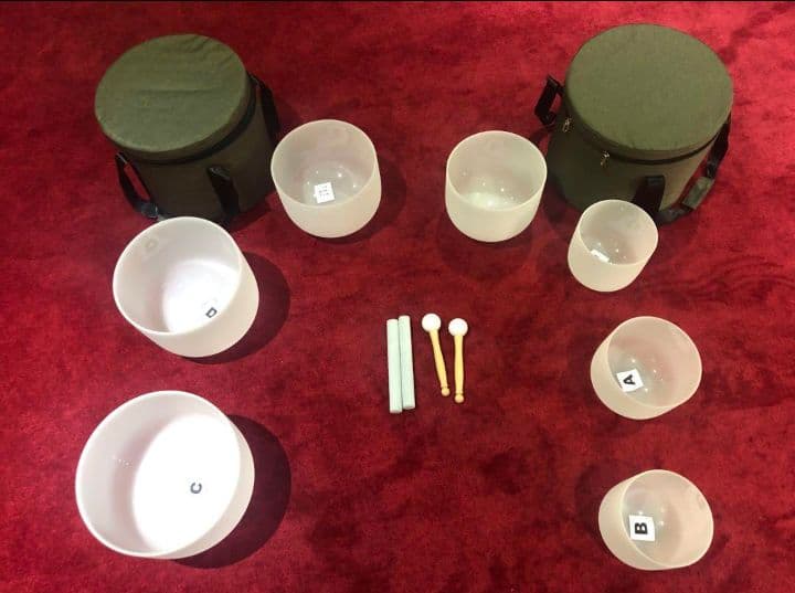 クォーツ　クリスタル　ボウル　７個セット　A＝432Hz ケース付