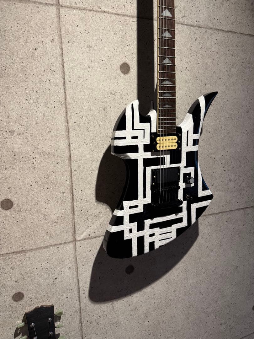 モッキンバード　布袋モデル　hide ロケットダイブ　エレキギター