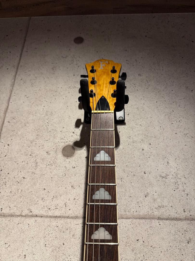 モッキンバード　布袋モデル　hide ロケットダイブ　エレキギター