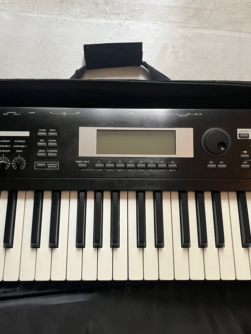 KORG シンセサイザー 61鍵 TR61