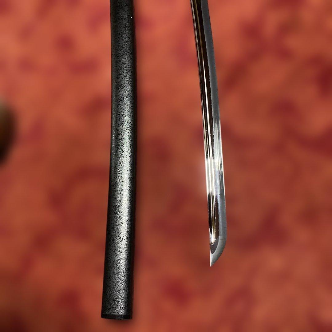 豪華居合刀 黒革巻柄 鶴松図楕円鍔 黒梨地鞘