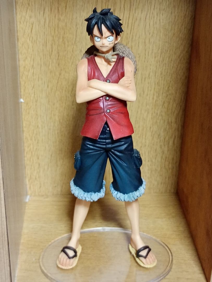 ワンピース ルフィ フィギュア