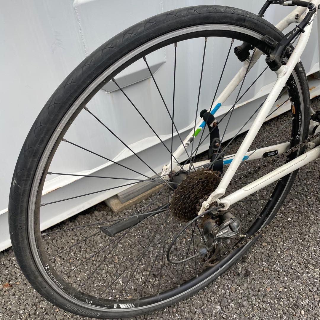 クロスバイク FX7.4 身長165-175cm 定価8.8万円 ホワイト