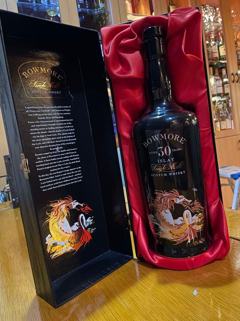 BOWMORE 30年 ISLAY スコッチウイスキー空瓶箱付き