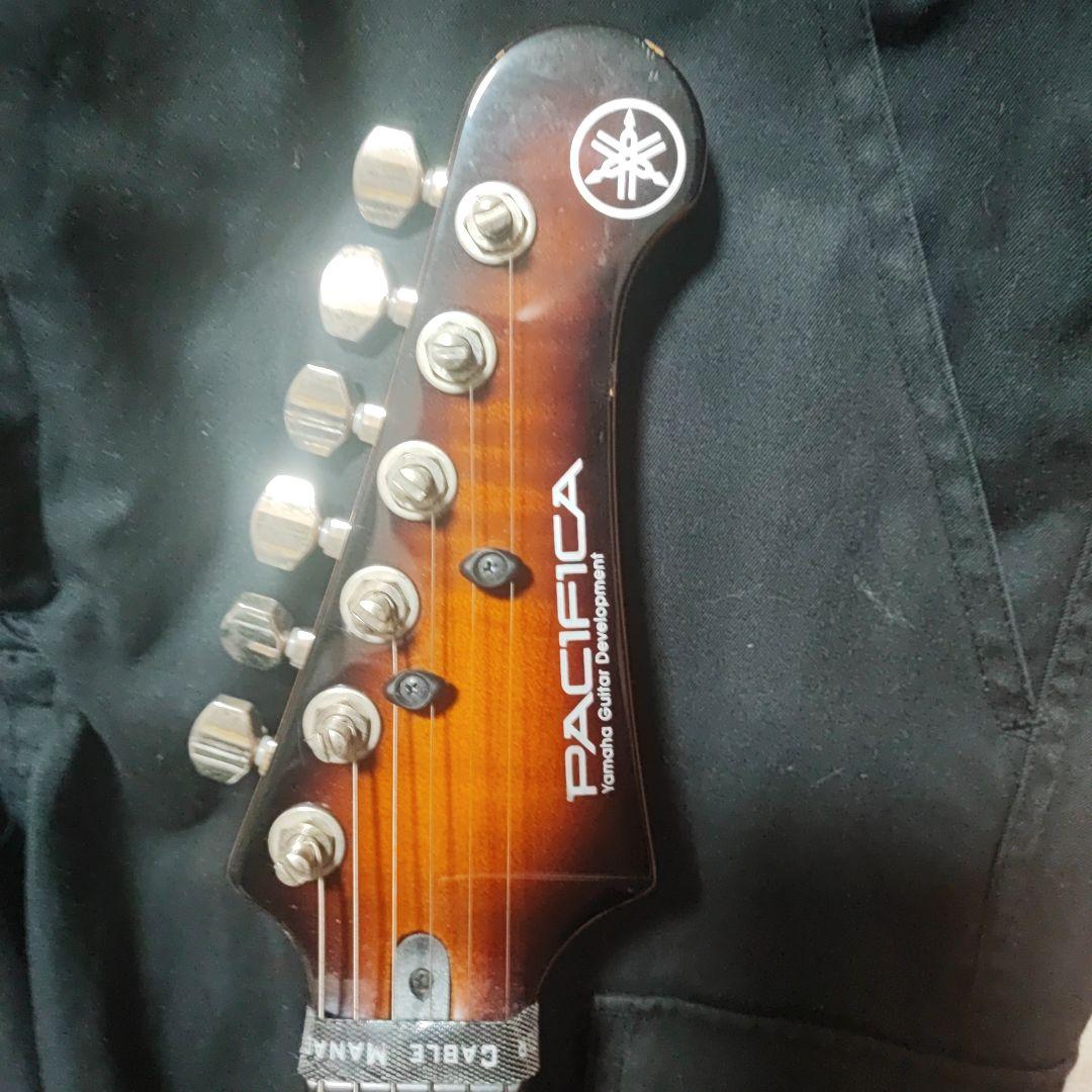 ギター YAMAHA Pacifica PAC611VFM