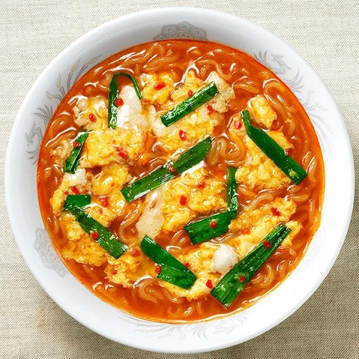 新発売　4箱買い 240食分　１食分￥86　棒状 九州宮崎辛麺全国送料無料