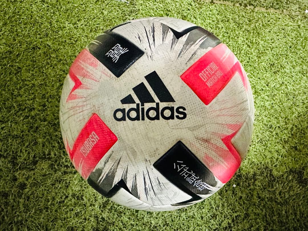 adidas 公式試合球 キャプテン翼モデル サッカーボール5号球①