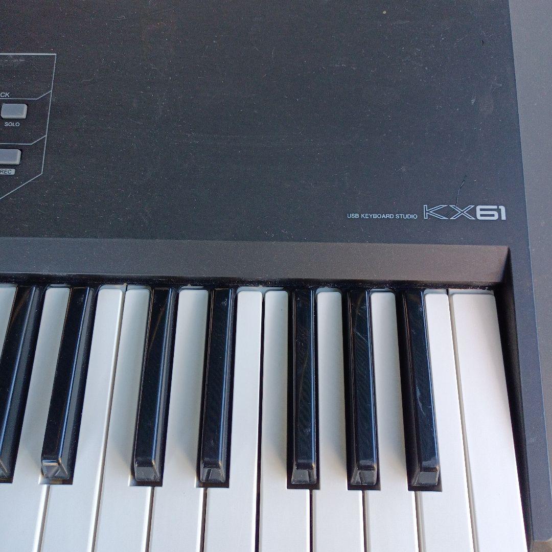 Yamaha KX61 シンセサイザー