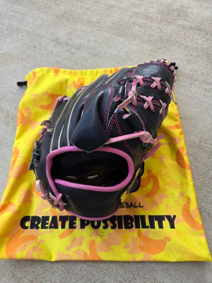 深*場様 ごりら印の野球道具　投手用グローブ