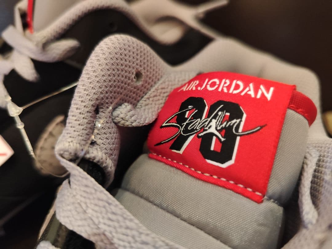 日本未発売Air Jordan stadiumジョーダンスパイク 新品未使用野球