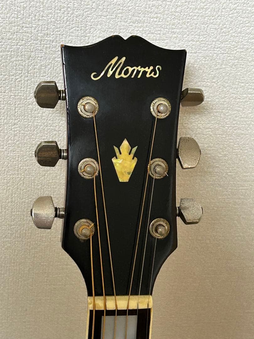 Morris アコースティックギター(ピックアップ搭載)