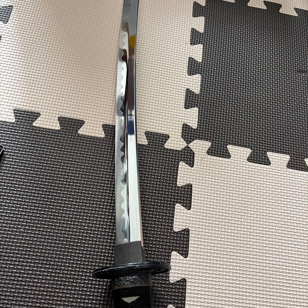 模造刀　模擬刀　黒赤模様 鞘付き