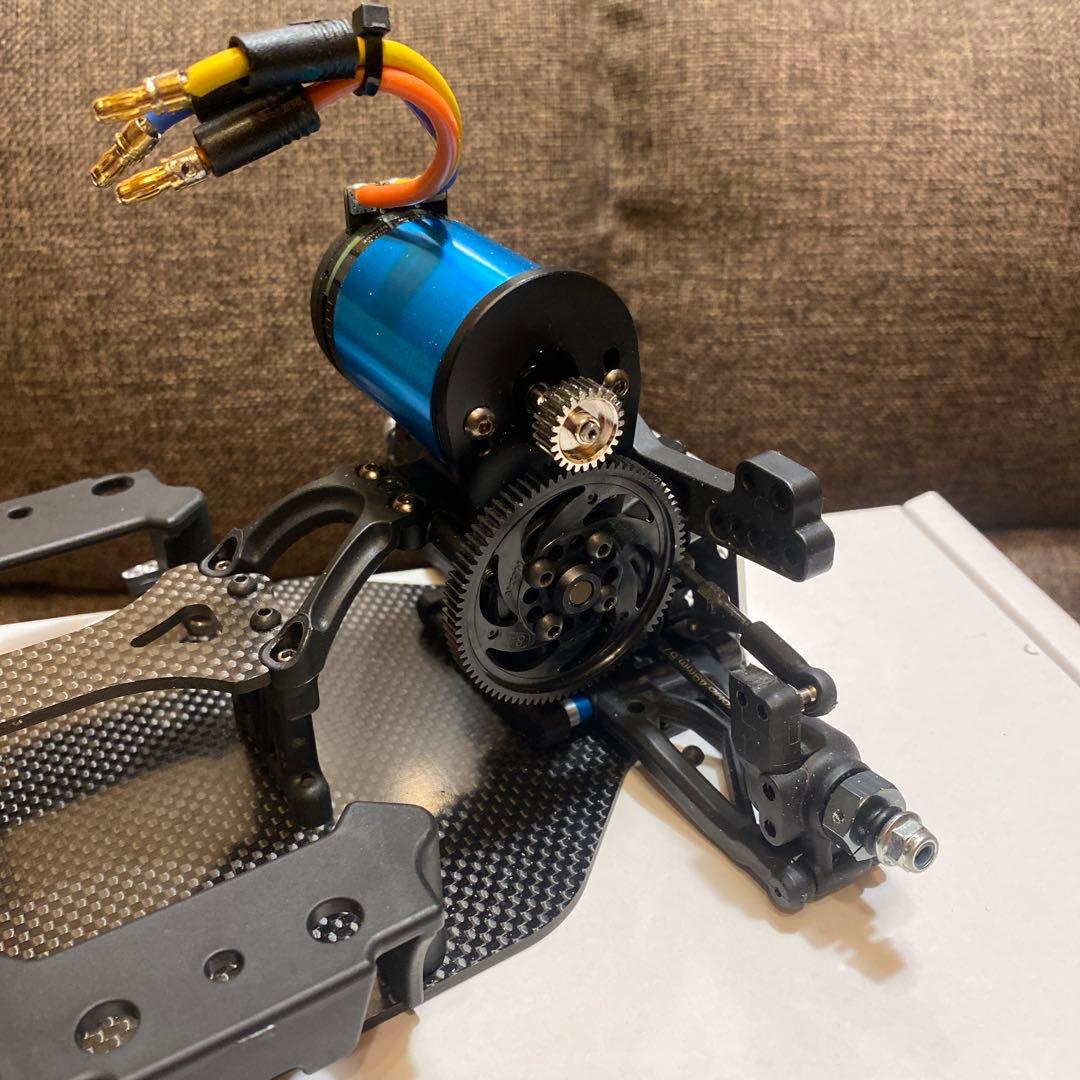 美品　YD-2E カーボンシャーシ　ブラシレスモーター付属　現状販売