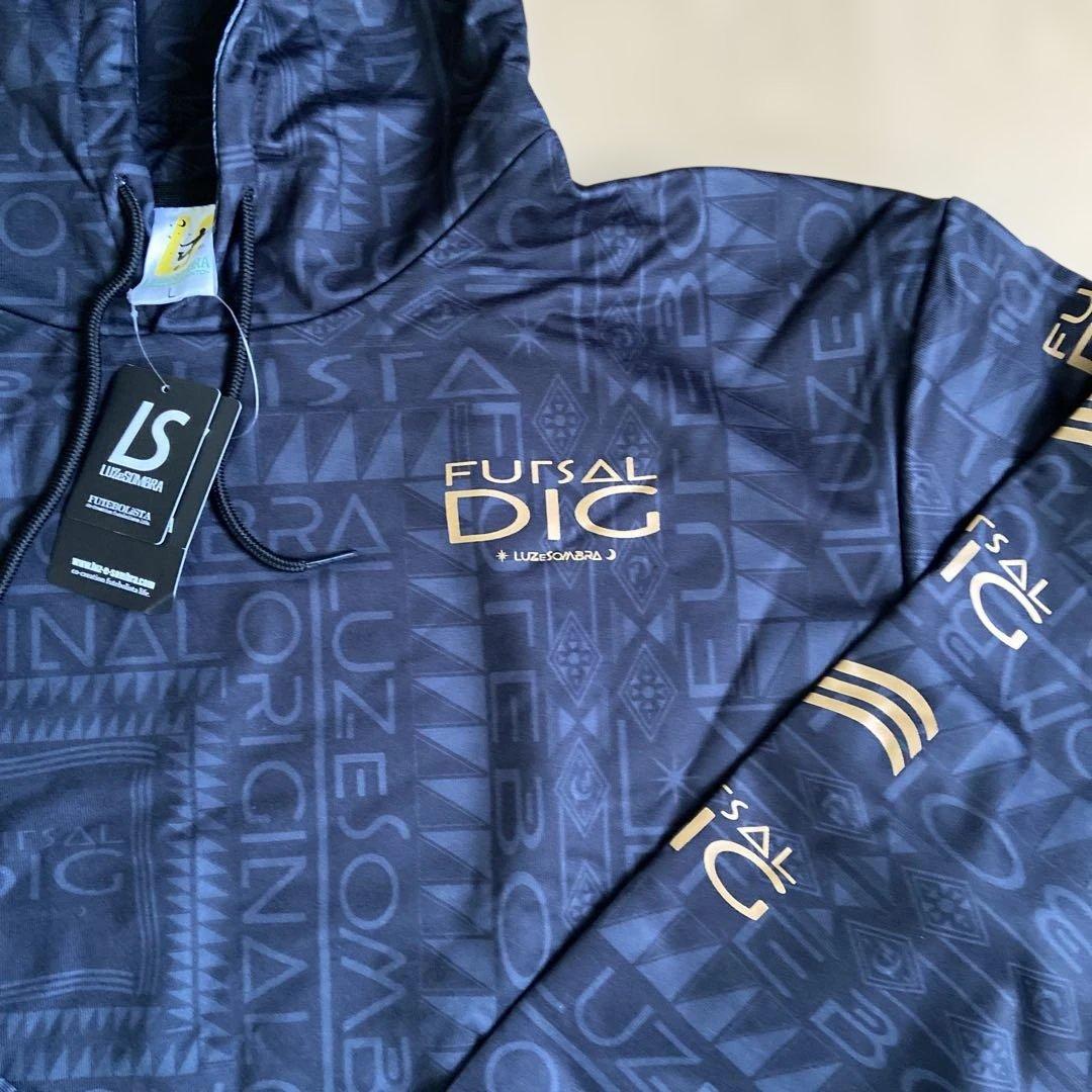 Luz e Sombra FUTEBOLISTA ブラック フーディー L