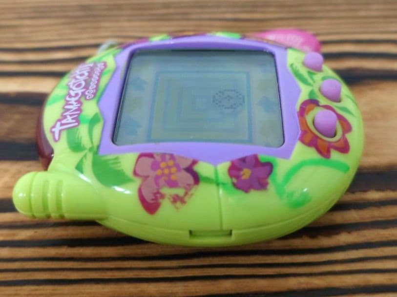 【動作確認済み】たまごっちコネクションV３【花柄】【海外限定品】【日本未発売品】