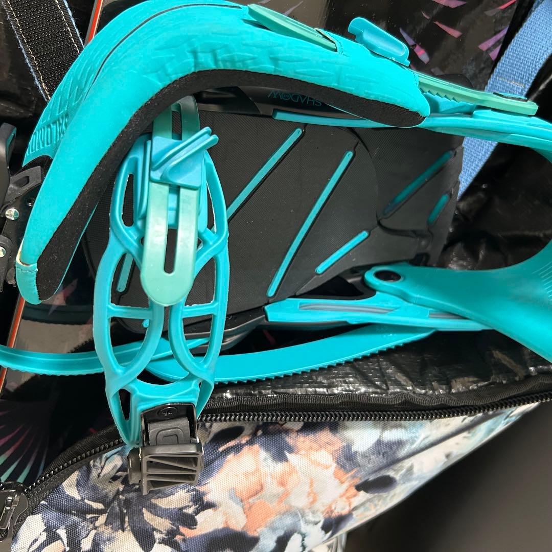 【Salomon】ビンディング付　板 wonder 139cm ホログラムS