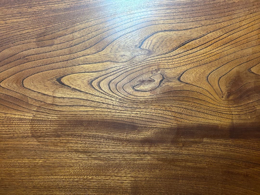 欅材の座卓 (松岡日出雄 作)