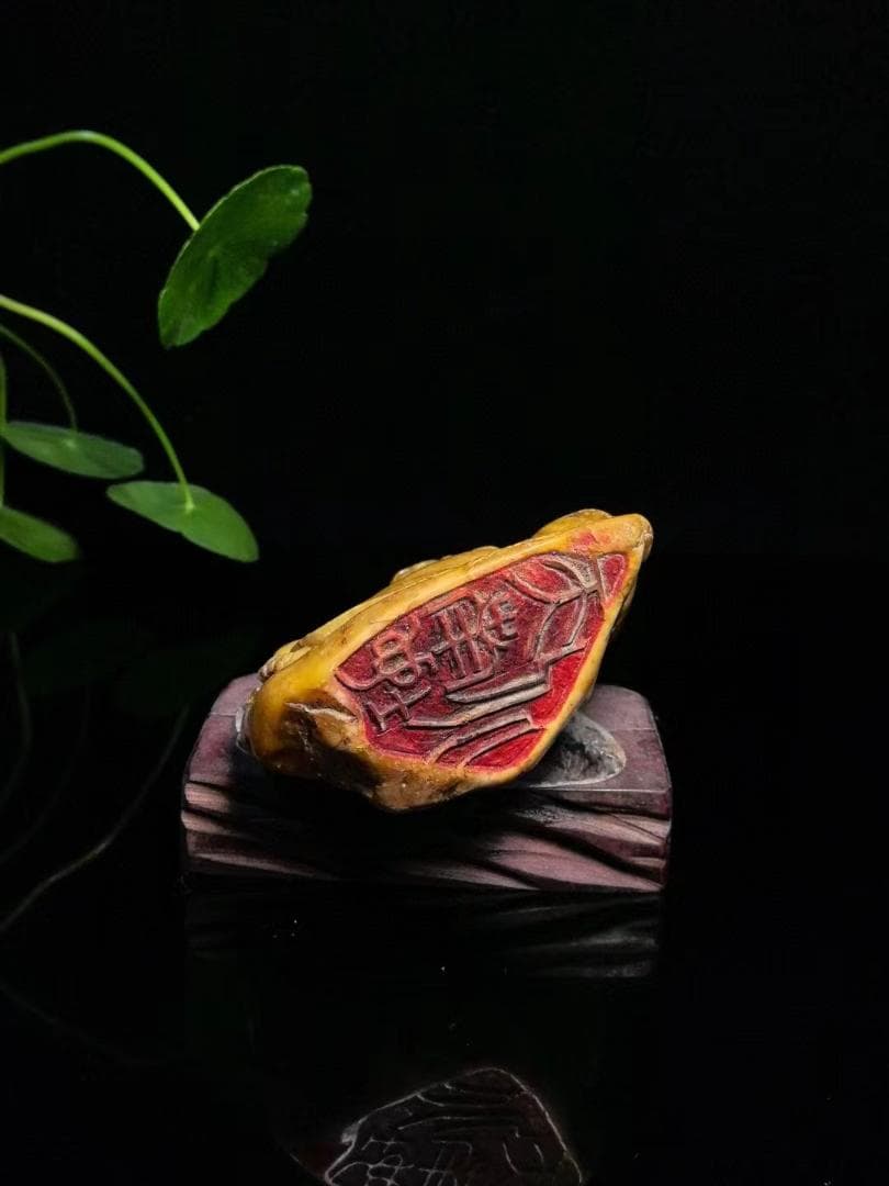 中国古美術・弥勒仏の印鑑・寿山石の金田黄石印章・置物・純手彫り・風水開運・文房具