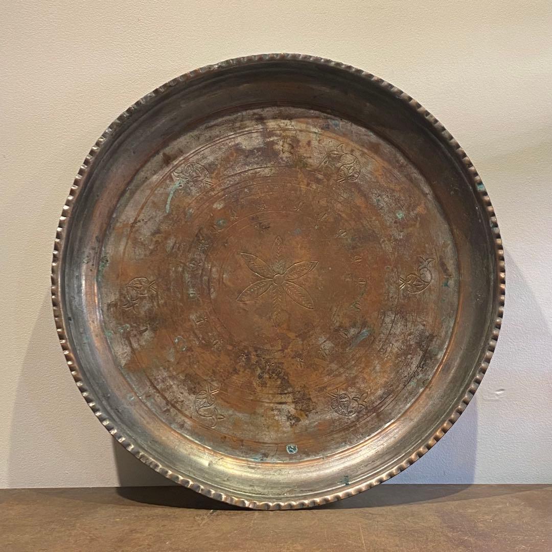 古い銅製のトレイ 錫メッキ 打ち出し アンティーク