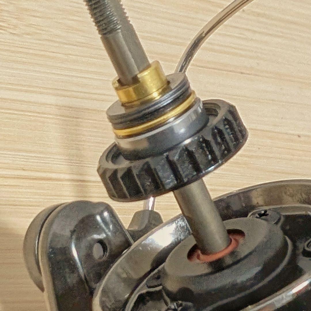 あ*る様 【 20 TWINPOWER C2000S 】シマノ ツインパワー