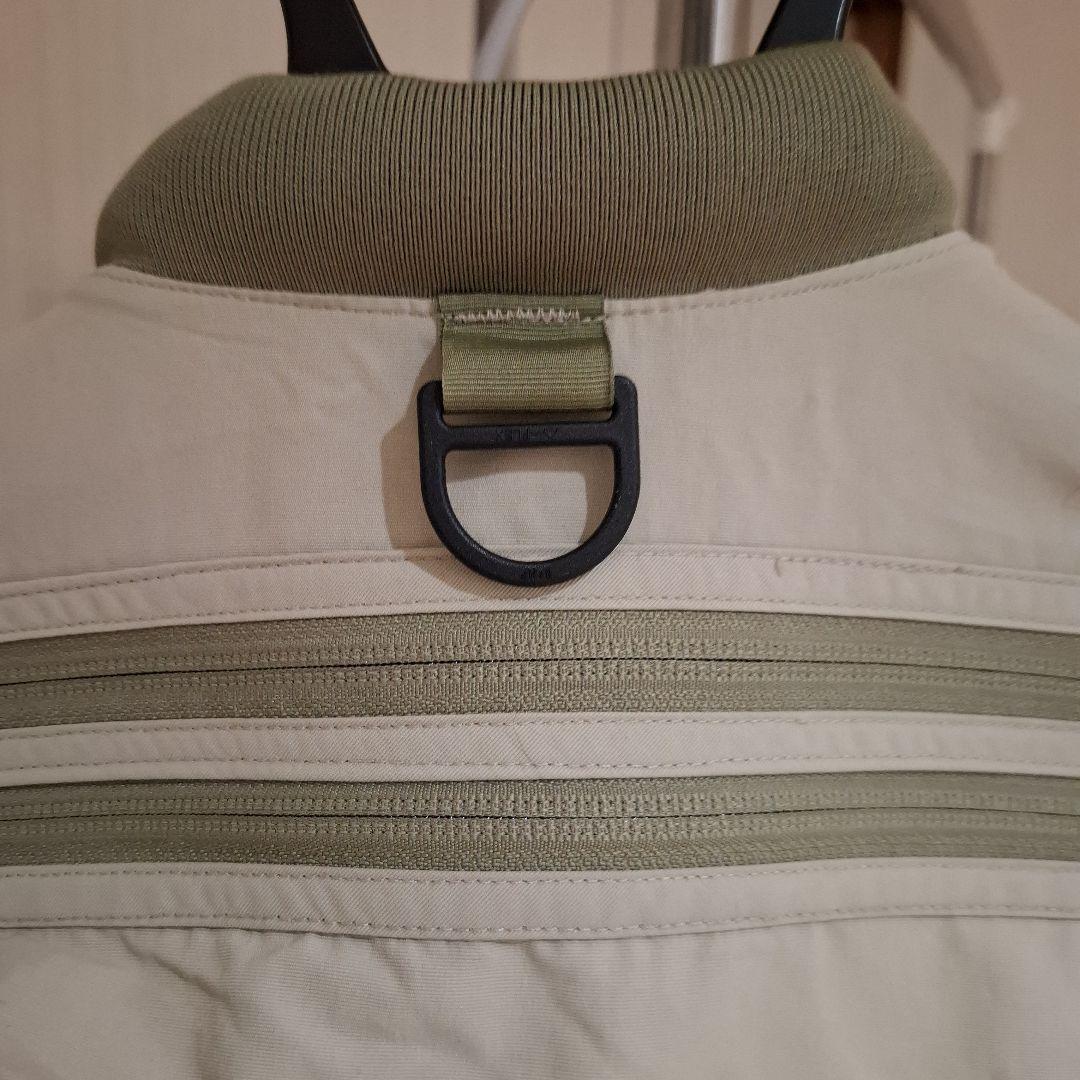 SIMMS フィッシングベスト Sサイズ ベージュ　値下げ可能