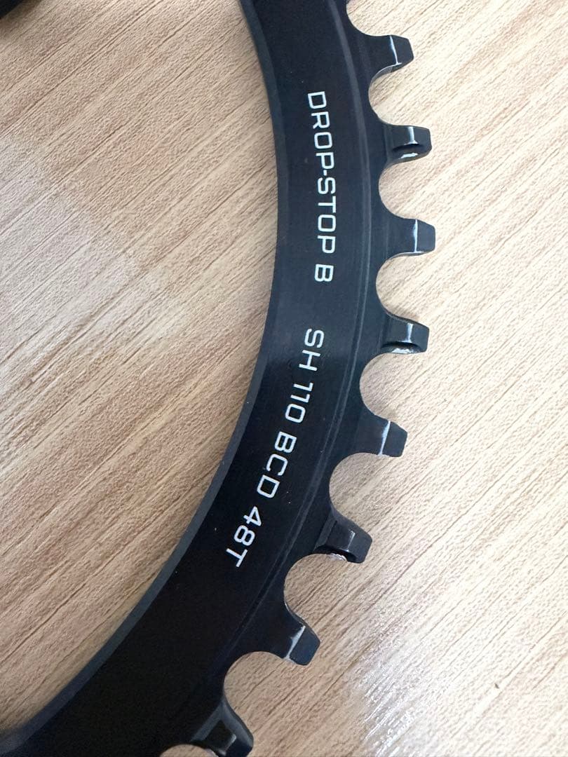 ウルフトゥース　ナローワイド　48t チェーンリング　フロントシングル