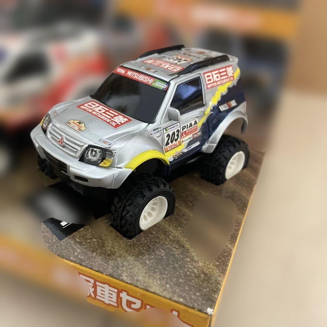 レアな　三菱パジェロ ダカールラリー車両セット