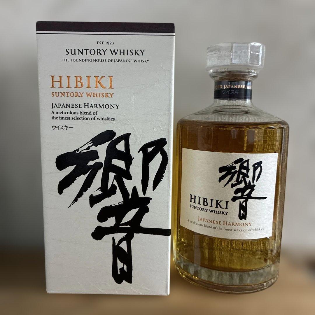 サントリー　響　Hibiki Japanese Harmony 700ml