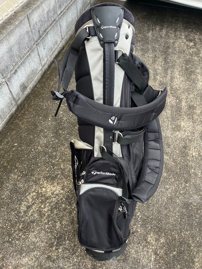 テーラーメイド　キャディバッグ　スタンド型　フードカバーあり