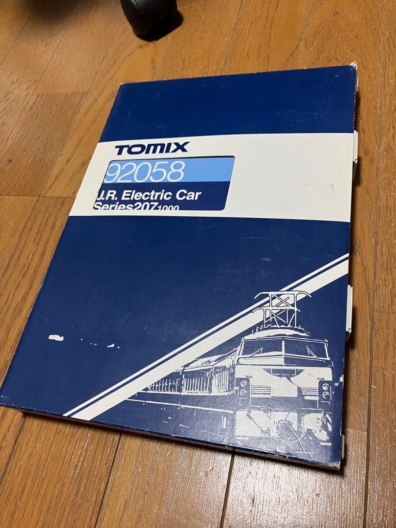 秋*様 TOMIX 207-1000系 旧塗装(足回り最新ロット、室内灯付き)