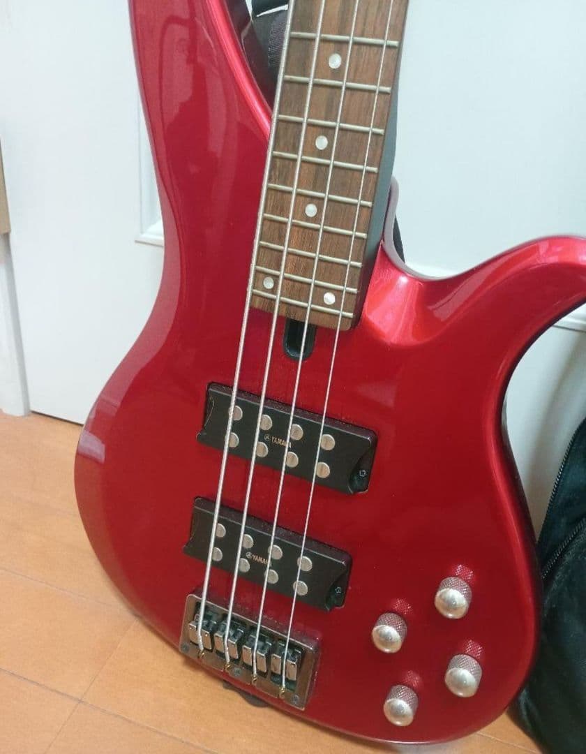 YAMAHA TRBX304 CAR エレキベース ケース付