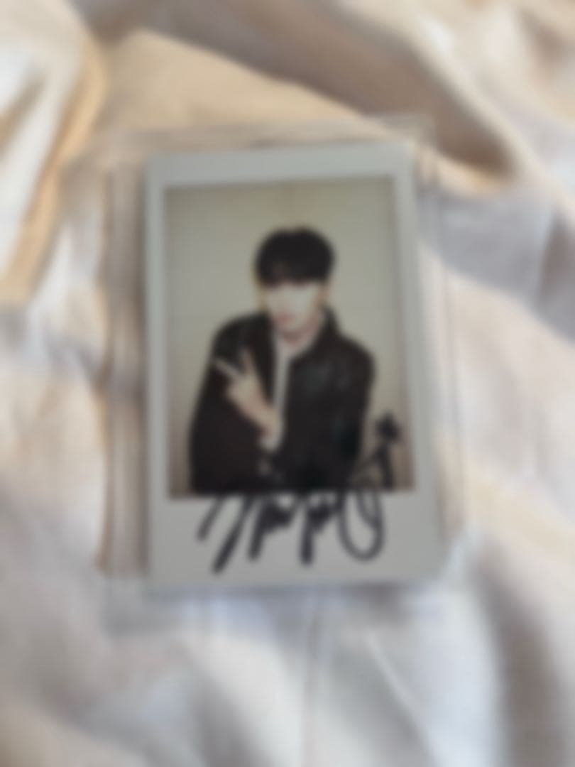 ONEUS サイン　ポラロイド　チェキ　ゴニ