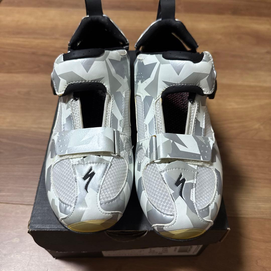 S-Works trivent 自転車シューズ ホワイト・グレー・ブラック