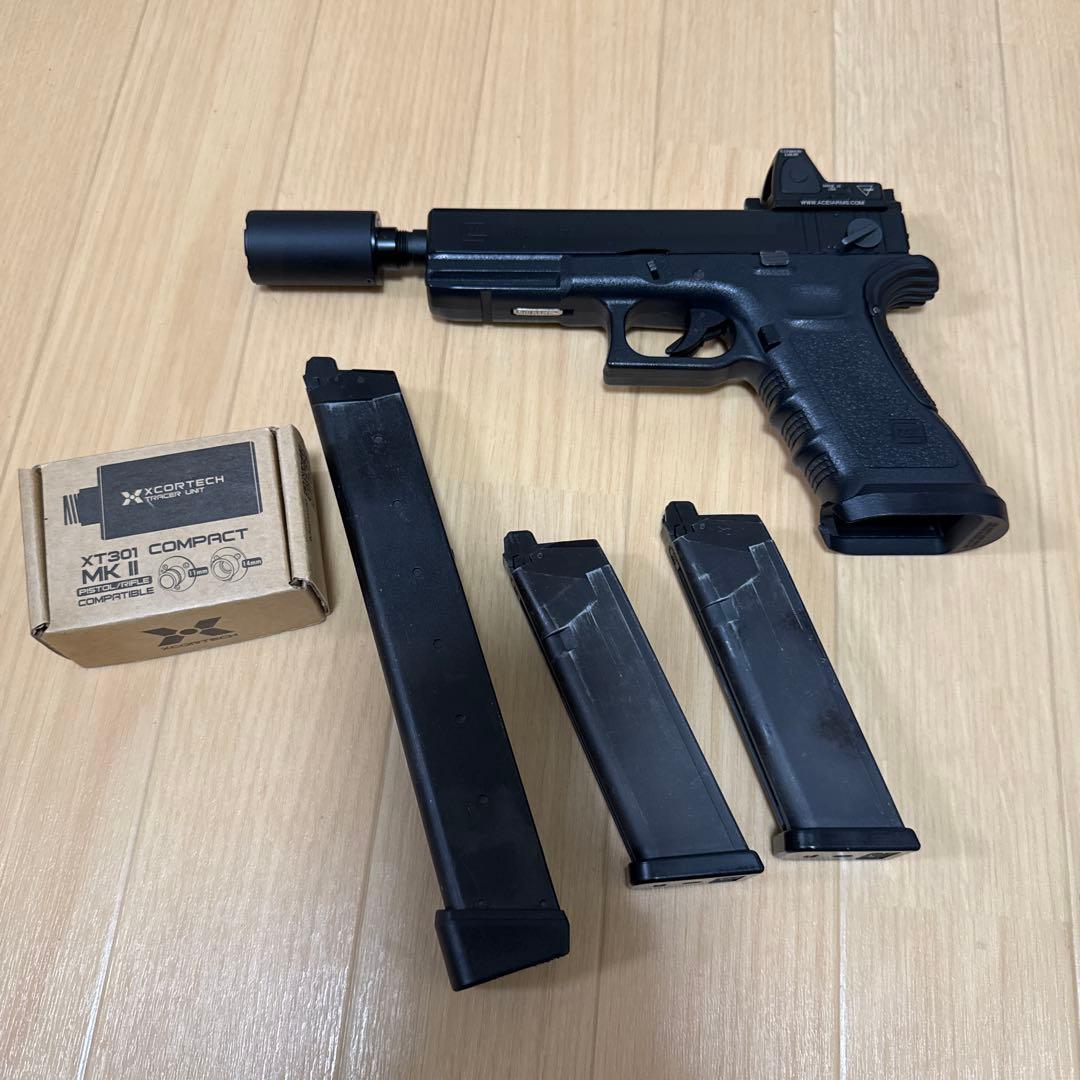 東京マルイ　グロック18c グロック26アドバンス　変えマガジン付き