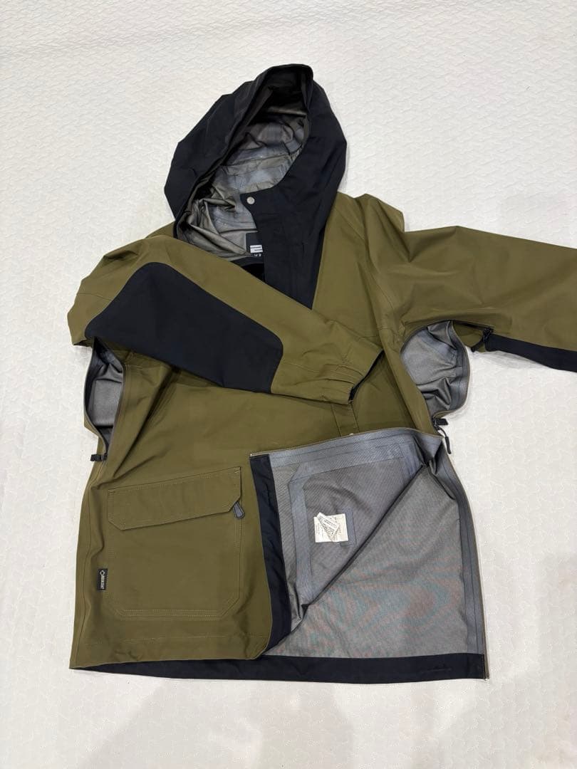 241 スノーボード ウェア　プルオーバー　GORE-TEX カーキXL