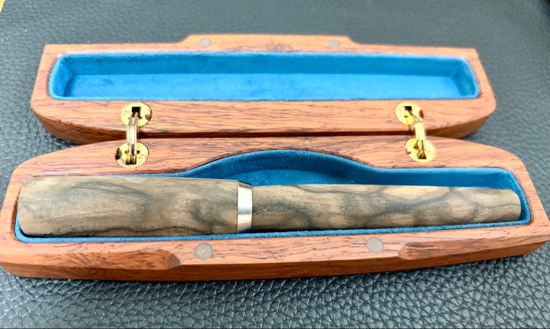 n*u様 ☆工房楔 黒柿孔雀杢 万年筆 ペン先F 数回使用のみ美品☆