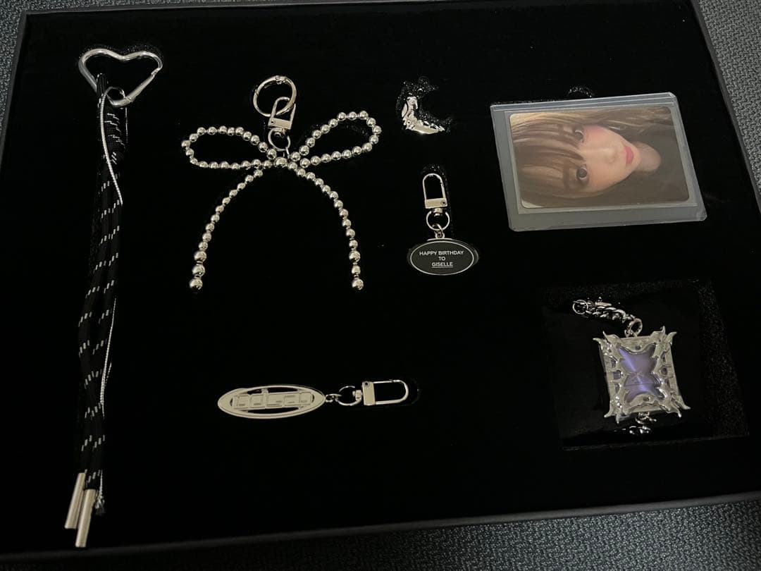 aespa ジゼル　誕生日　birthday 中華　トレカ　セット