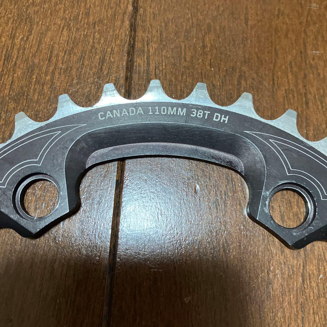 RACE FACE FORGED クランクセット　38tチェーンリング付き