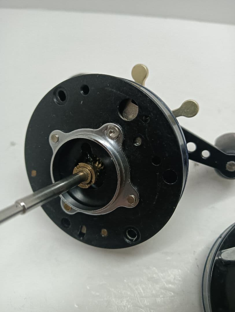 ABU アンバサダー　4601C DDL 今江モデル　左 アブ