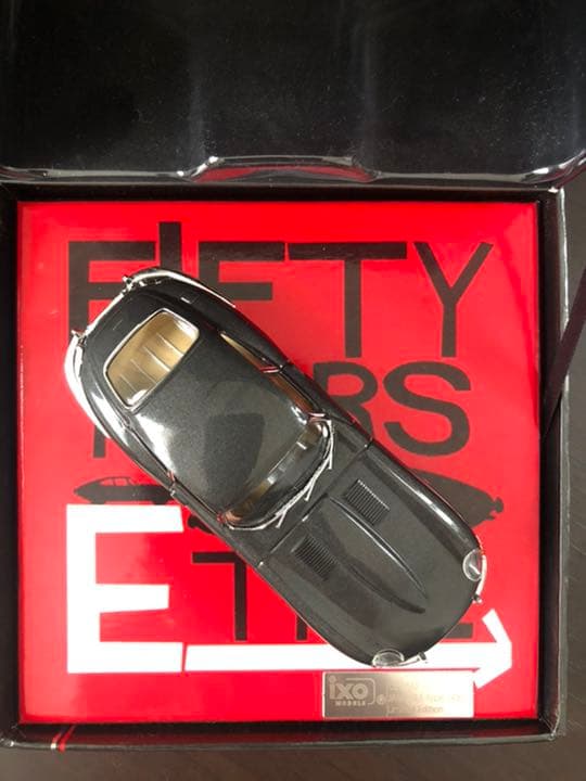 1/43 ixo JAGUAR E TYPE 50周年記念モデル ガンメタリック