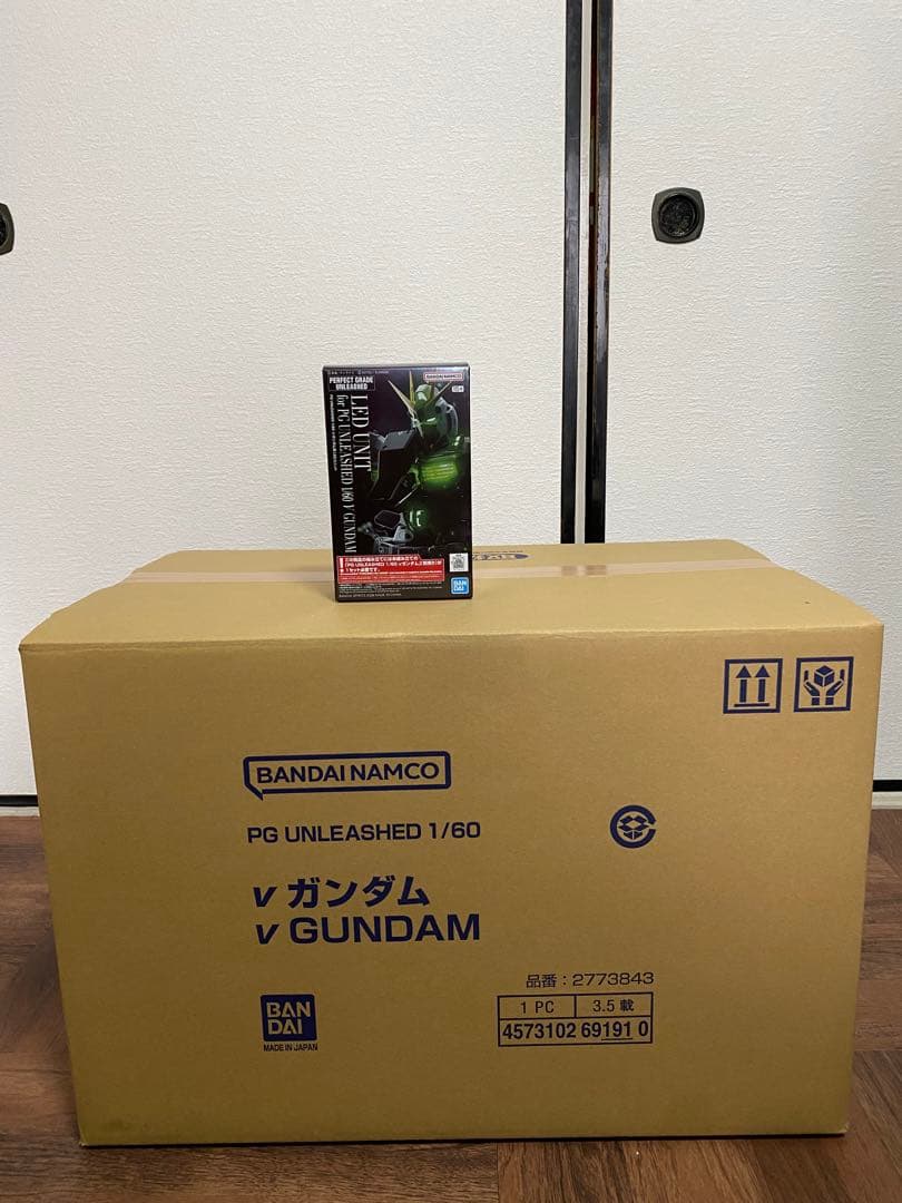 新品　PG UNLEASHED 1/60 νガンダム + LEDユニットセット
